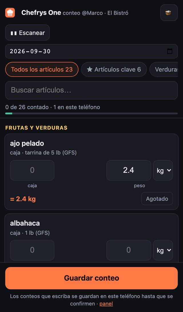 Pantalla móvil real de Chefrys One para conteo con unidades de estante, escaneo de código de barras y botón de Guardar conteo